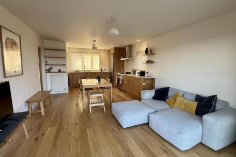 Living/Dining/Kitchen: