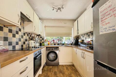 Harvey Close, Hethersett, Norwich, NR9 photo 2