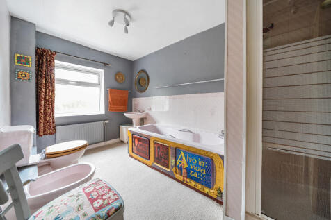 1364852-16-68eccb...