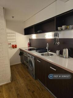 The Grove, Stratford, E15 photo 5