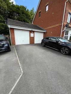 Ferndown Close