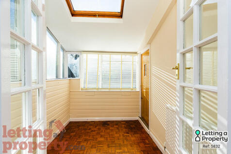 Chestnut Road, London, SW20 8ED photo 5