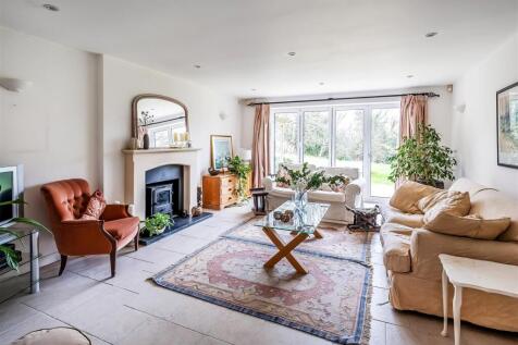 12-Hurst-Close-24.jpg