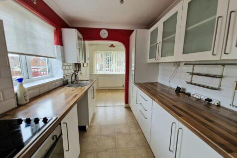 Deri Avenue, Pencoed, CF35 photo 3