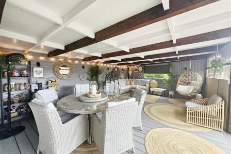 Garden Room/Bar