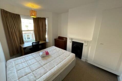 Monkswell Road (Includes All Bills), Exeter photo 4