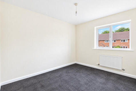 St. Oswalds Crescent, Ashbourne photo 4