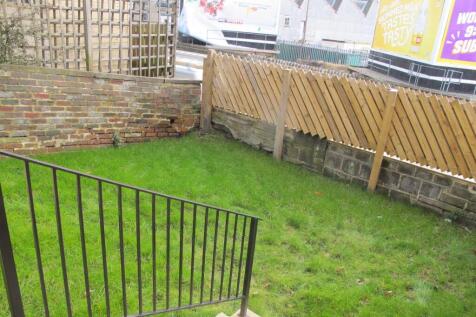 Old Glenaire Court, Baildon, Shipley, West Yorkshire, BD17 photo 4