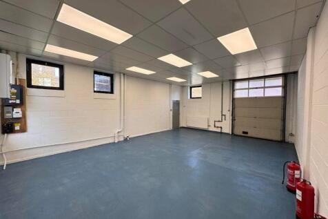 U1 Brentford Business Centre (2).jpg