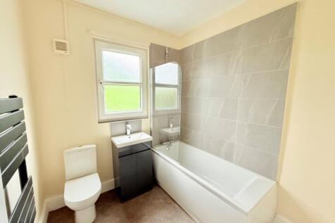 Flat Four, Coulson Street, Spennymoor, County Durham, DL16 photo 5
