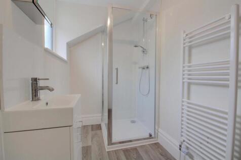Shower Room.jpg