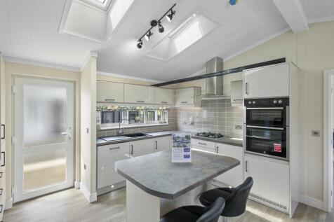 dbbfe52e0499856e11324046d085ba486fc3831b4f06c3e3ea