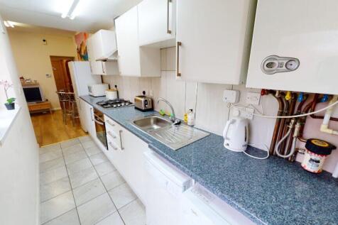 3-bed house on Lime Avenue, Selly Oak, B29 7AJ, £520/mo
