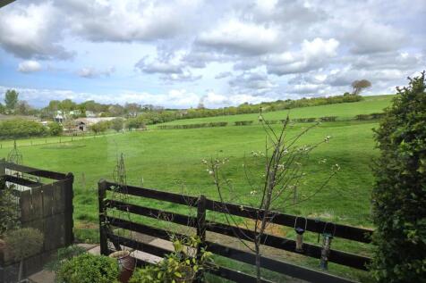 Views from the rear Brindle Brow