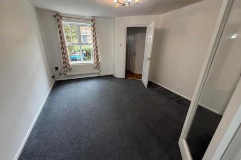 Milburn Avenue, Oldbrook photo 4