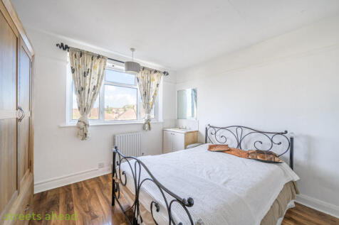 ba571d09-aecd-4c3...