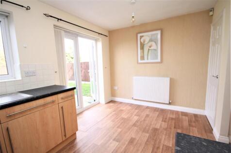 36 West Park Close  SKELMERSDALE photo 5