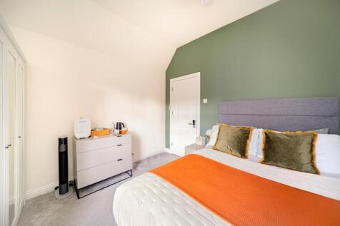 Broadwater Road, Wandsworth, London photo 2