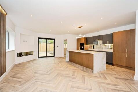 Living/Kitchen