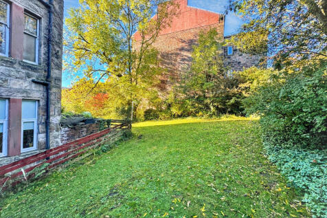 Communal rear garden