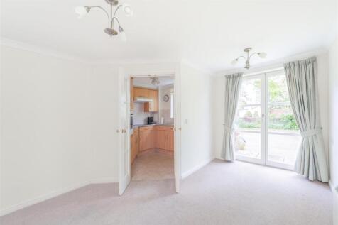 12_kerfield_court-4.jpg