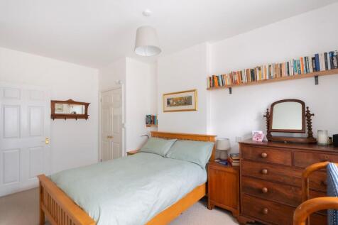 0P7MSP - Bedroom B.jpg