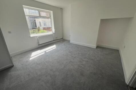 Elm Street, Langley Park, Durham photo 3