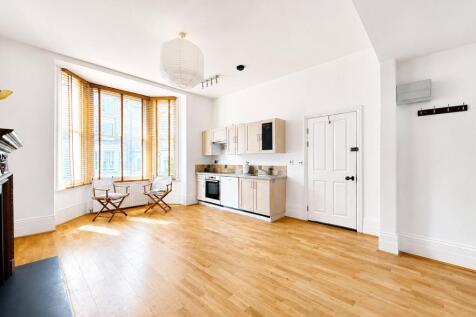 Click to visit Rightmove listing