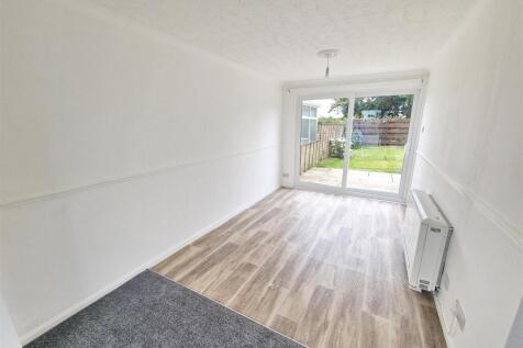 Eglos Road, Shortlanesend photo 3