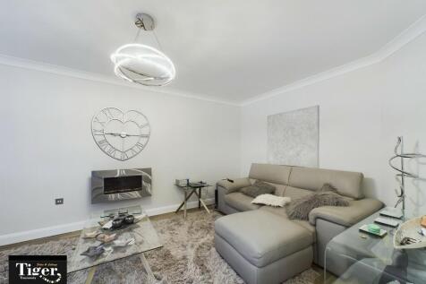 CAM02176G0-PR0341...