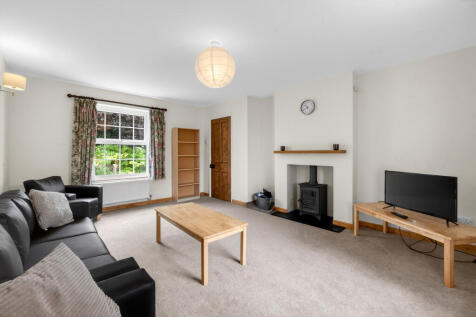 Living Room (3)