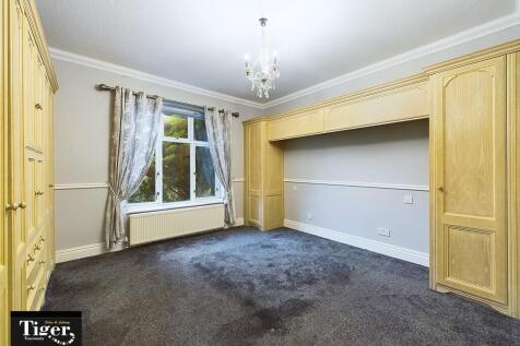 CAM03440G0-PR0242...