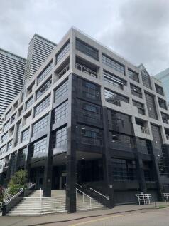 Beaufort Court - Entrance Steps