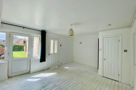 3 Bedroom Semi-Detached in CB4 3HG