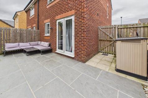 Side/Rear Garden