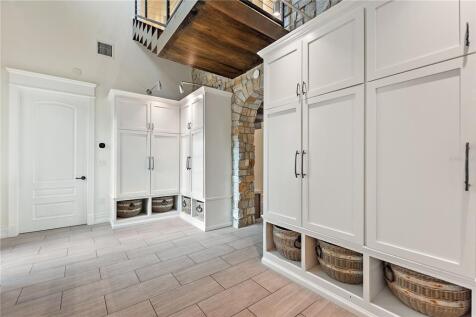 Property Image 100