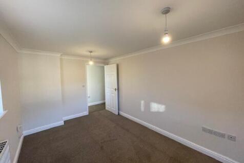 Abrahams Close, MK40 photo 5