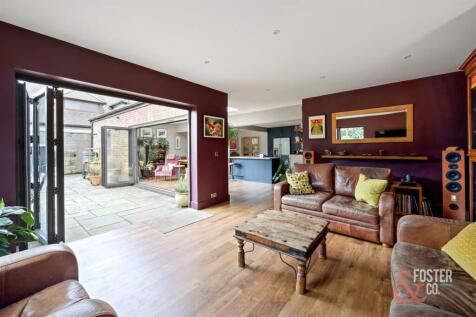 Tredcroft Road, 4-003.JPG