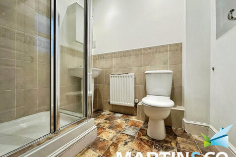 5851a27b-WhatsApp...