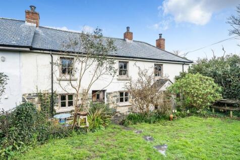 Helston, TR12 - property photo