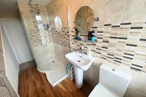 Second Floor Show...