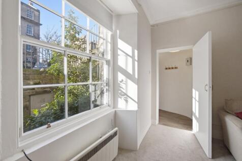 1 bed, 1 bath Flat in Edinburgh - Photo 6