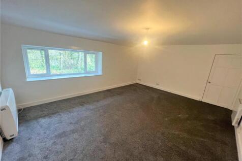 Flat 2, Worth House, Lower Washfield, EX16 photo 3