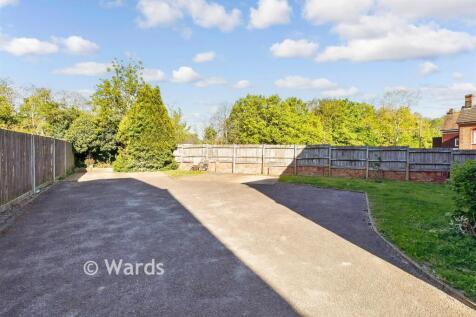 Driveway/Parking