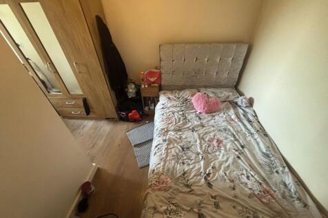 Lynton Road photo 3