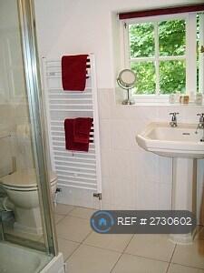 Second Bedroom En-Suite