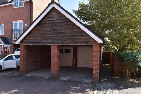Garage Lutt Rd.jpg