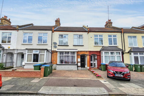 18A and 18B Halons Road, Eltham, London, SE9 5BS