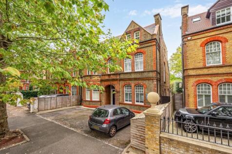 Flat 1, 59 Barrowgate Road-2.jpg