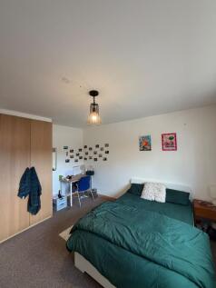4-bed terraced on Brunswick Street, St. Pauls, BS2, £3,300/mo
